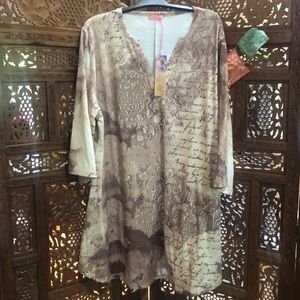 Brand New Tunic stretchy fabrics